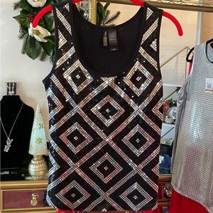 EUC Bisou Bisou sequins sleeveless comfortable black & silver sparkly top size M